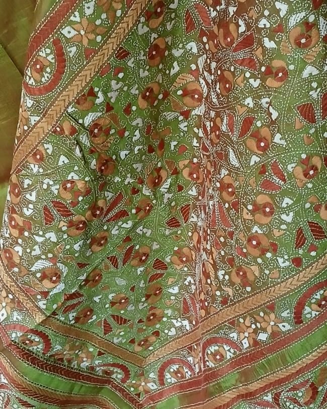Santiniketan Kantha Saree in pure Bisnupuri Silk – (SNBK1093) - Image 4