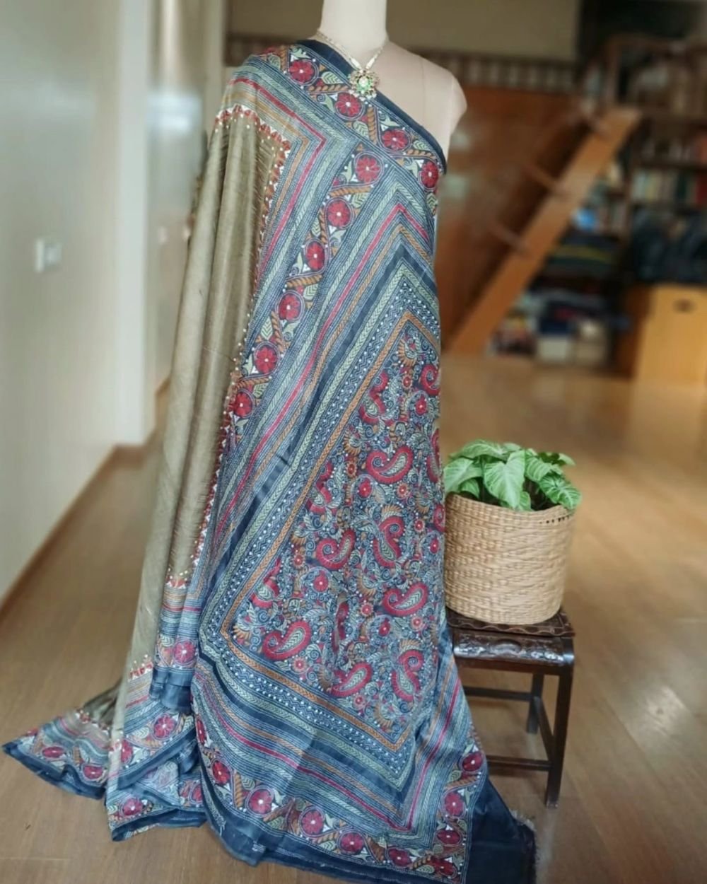 Kantha Embroidery from Santiniketan on Tussar Silk Saree - (TSKS0007) - Image 7