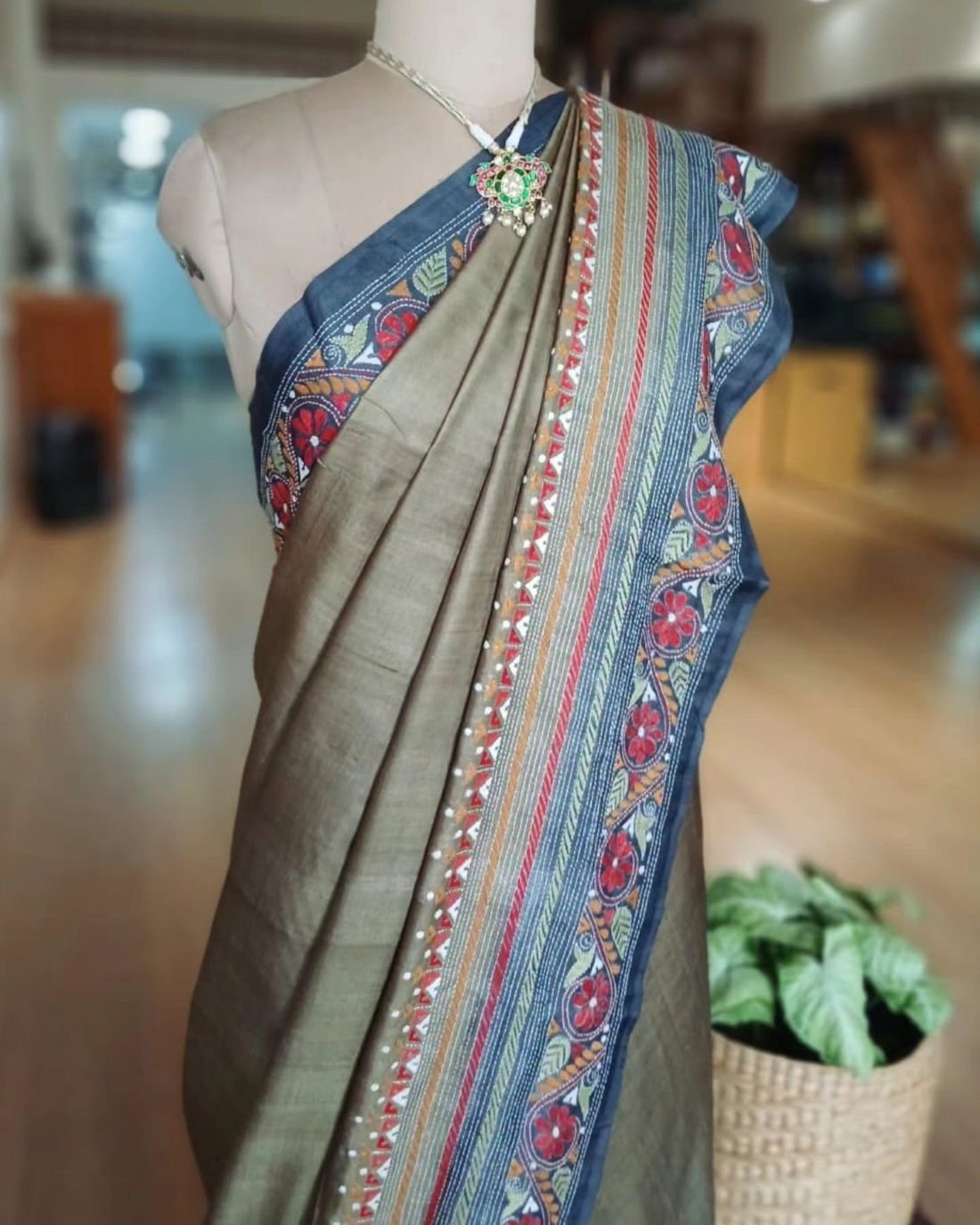 Kantha Embroidery from Santiniketan on Tussar Silk Saree - (TSKS0007) - Image 8