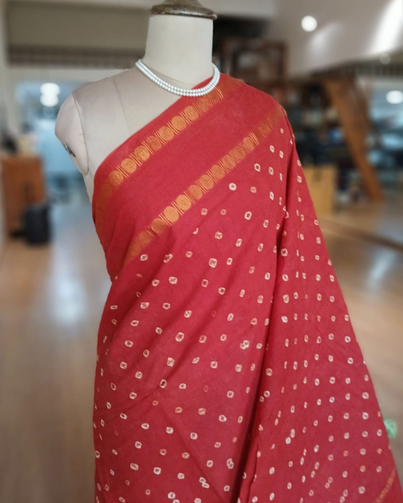 Hand-knotted Madurai Sungudi Cotton Saree- (HKSS1010) - Image 2
