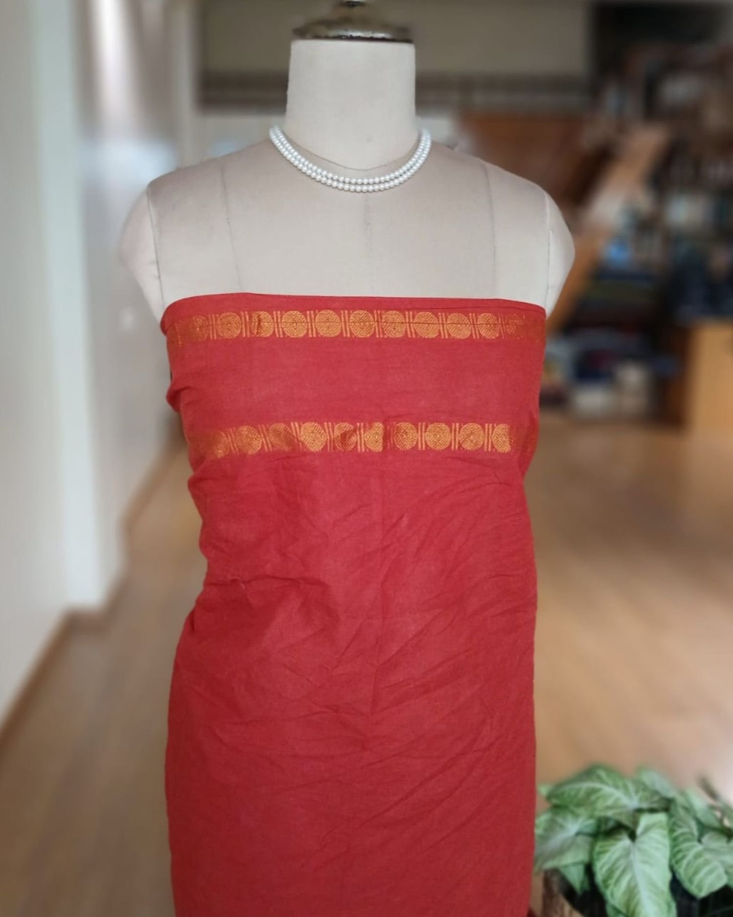 Hand-knotted Madurai Sungudi Cotton Saree- (HKSS1010) - Image 7