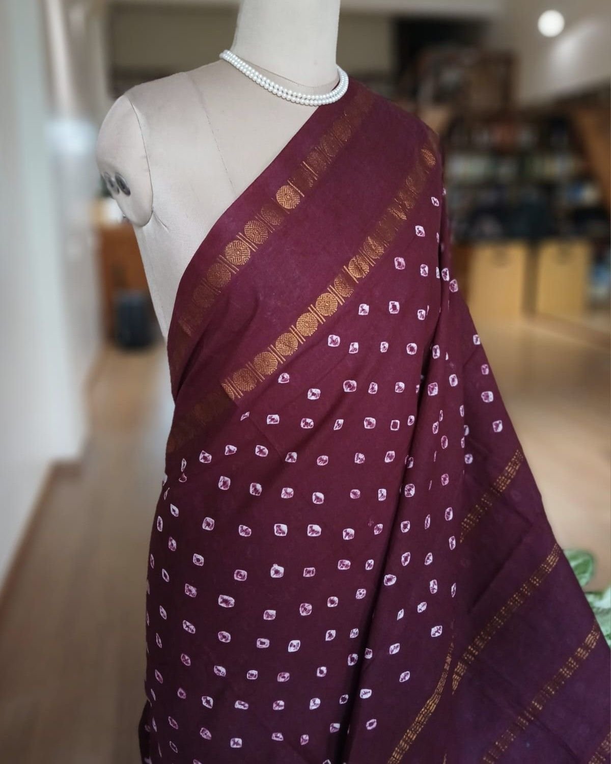 Hand-knotted Madurai Sungudi Cotton Saree- (HKSS1003) - Image 2