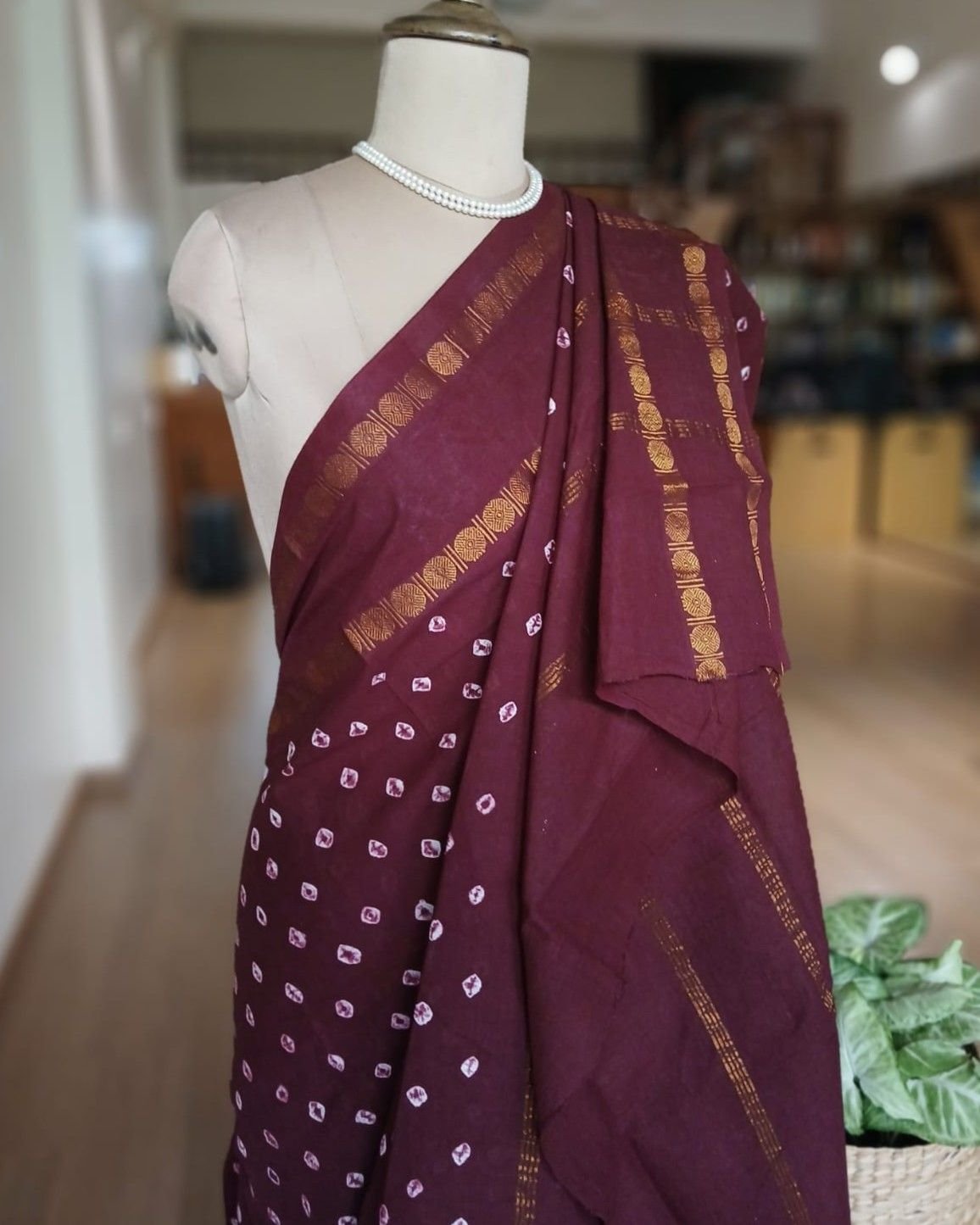 Hand-knotted Madurai Sungudi Cotton Saree- (HKSS1003) - Image 4