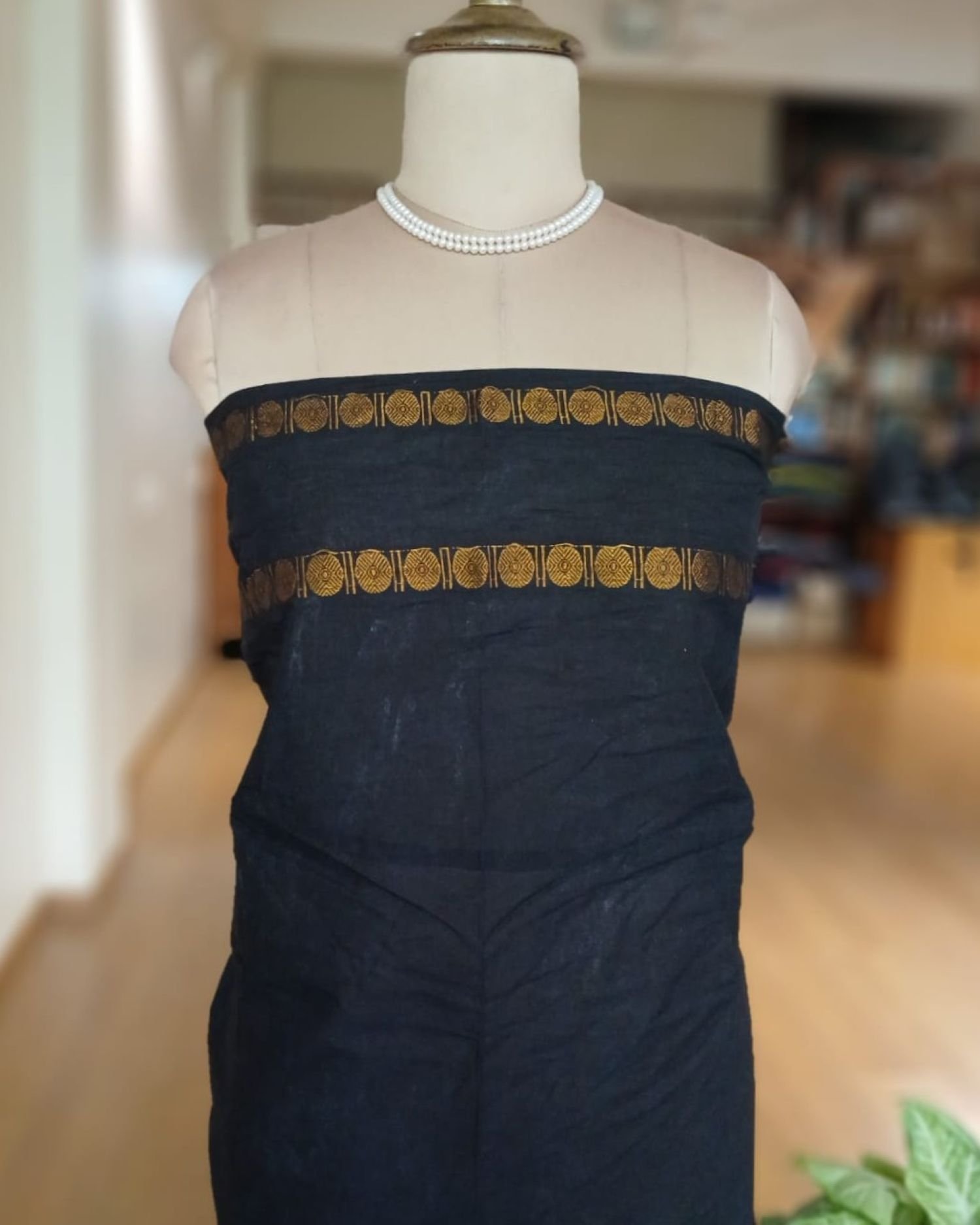 Hand-knotted Madurai Sungudi Cotton Saree- (HKSS1012) - Image 7