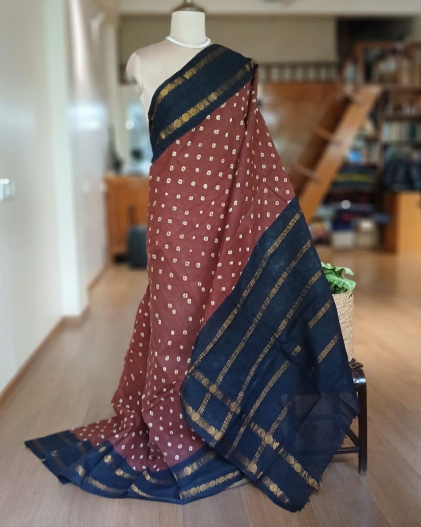 Hand-knotted Madurai Sungudi Cotton Saree- (HKSS1014)
