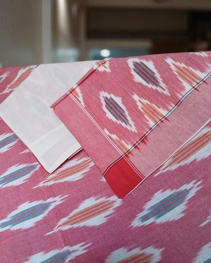 Ikat Cotton Double Bedsheet Set with Pillowcases (108×108) – (BDST1039) - Image 4