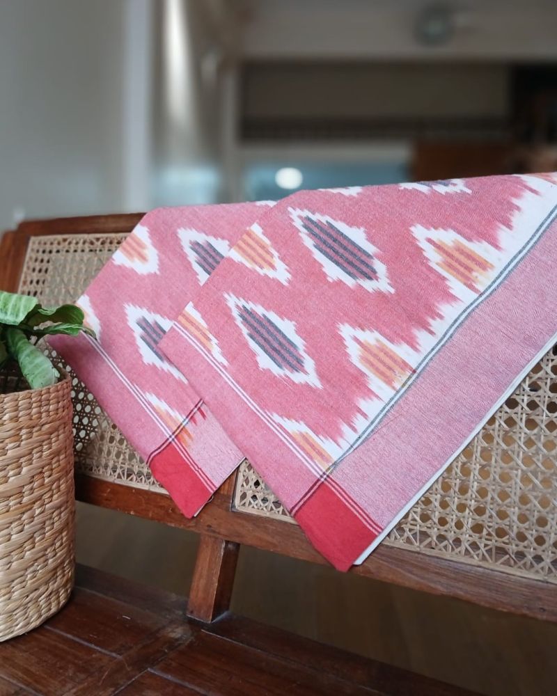 Ikat Cotton Double Bedsheet Set with Pillowcases (108×108) – (BDST1039) - Image 3