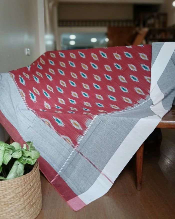 Ikat Cotton Double Bedsheet Set with Pillowcases – (BDST1033)