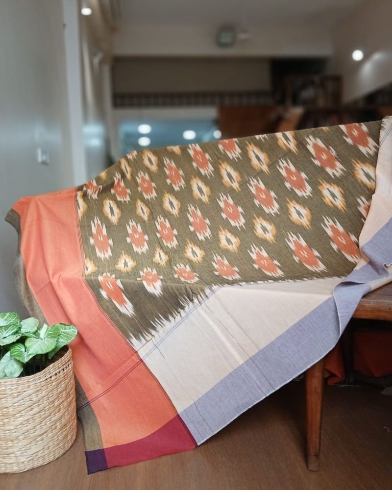 Ikat Cotton Double Bedsheet Set with Pillowcases – (BDST1037)