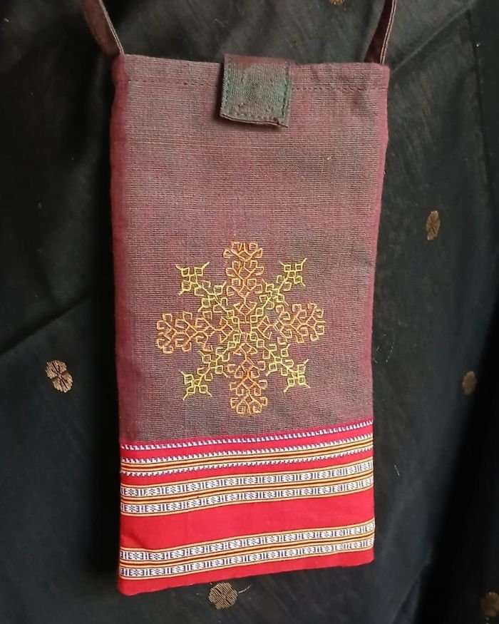 Kasuti Embroidered Mobile Phone Sling Bag -(KSMS0028)