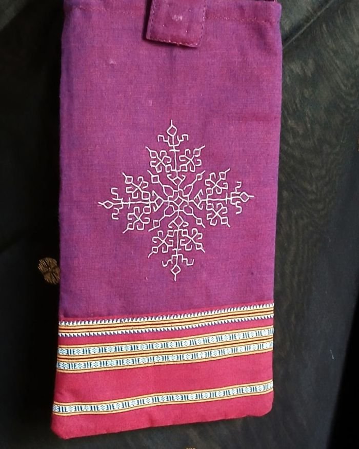 Kasuti Embroidered Mobile Phone Sling Bag -(KSMS0024)