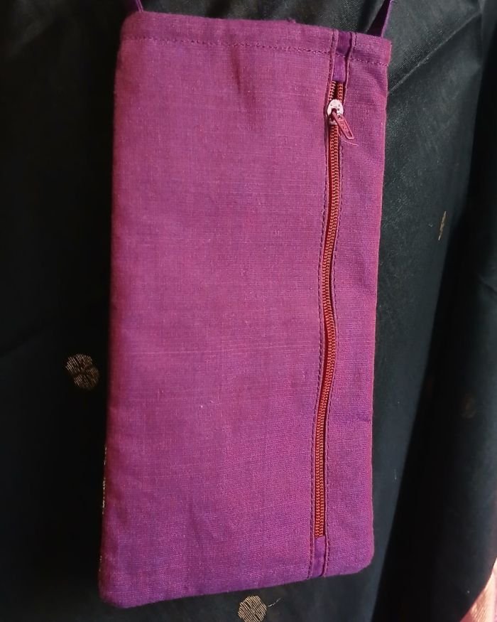 Kasuti Embroidered Mobile Phone Sling Bag -(KSMS0024) - Image 3