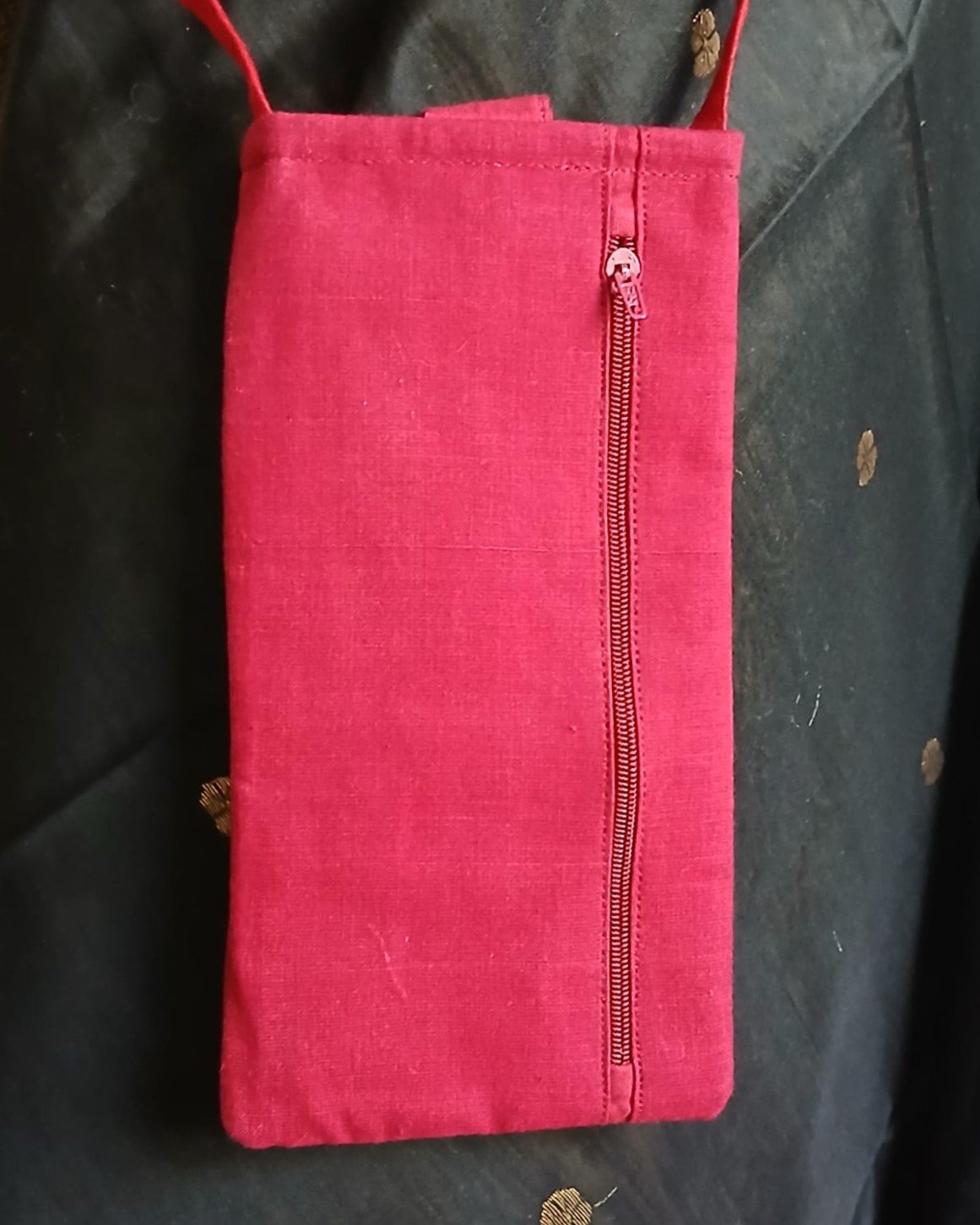 Kasuti Embroidered Mobile Phone Sling Bag -(KSMS0029) - Image 3