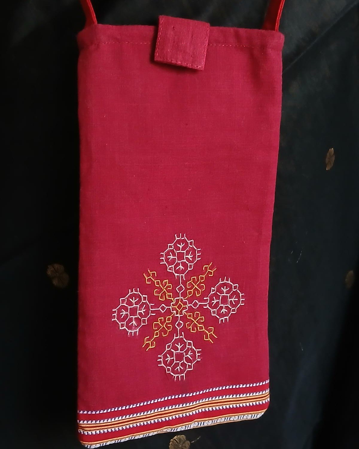 Kasuti Embroidered Mobile Phone Sling Bag -(KSMS0029)