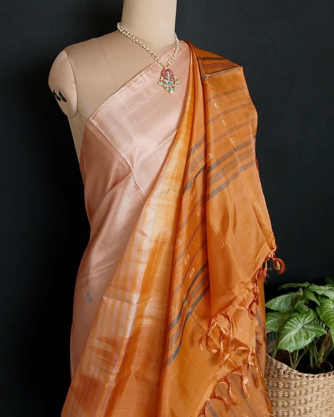 Banana Pith Fibre Handwoven Saree - (BPHS0001) - Image 5