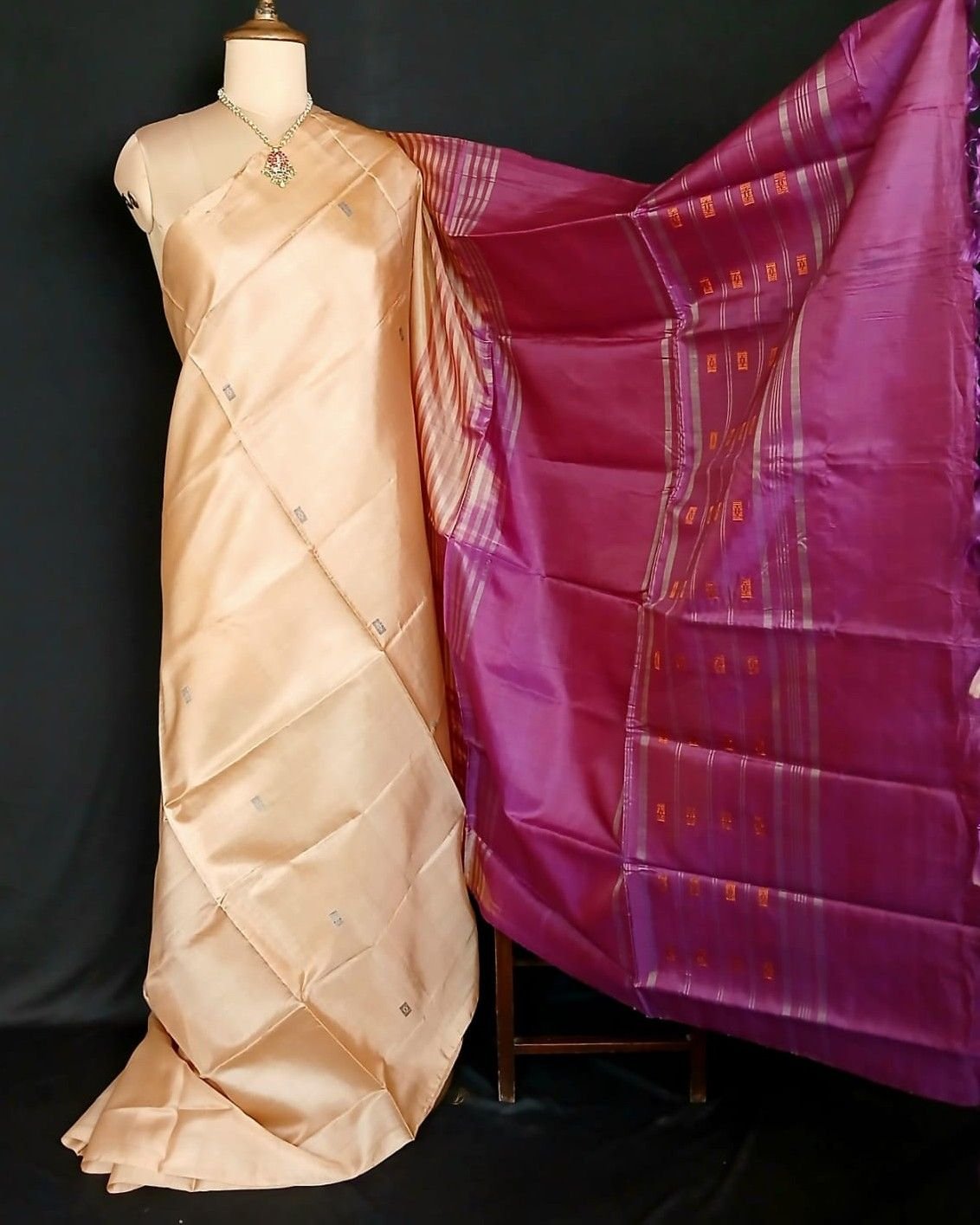 Banana Pith Fibre Handwoven Saree - (BPHS0002) - Image 2