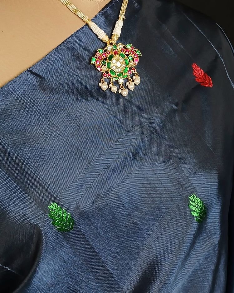 Banana Pith Fibre Handwoven Saree - (BPHS0003) - Image 3