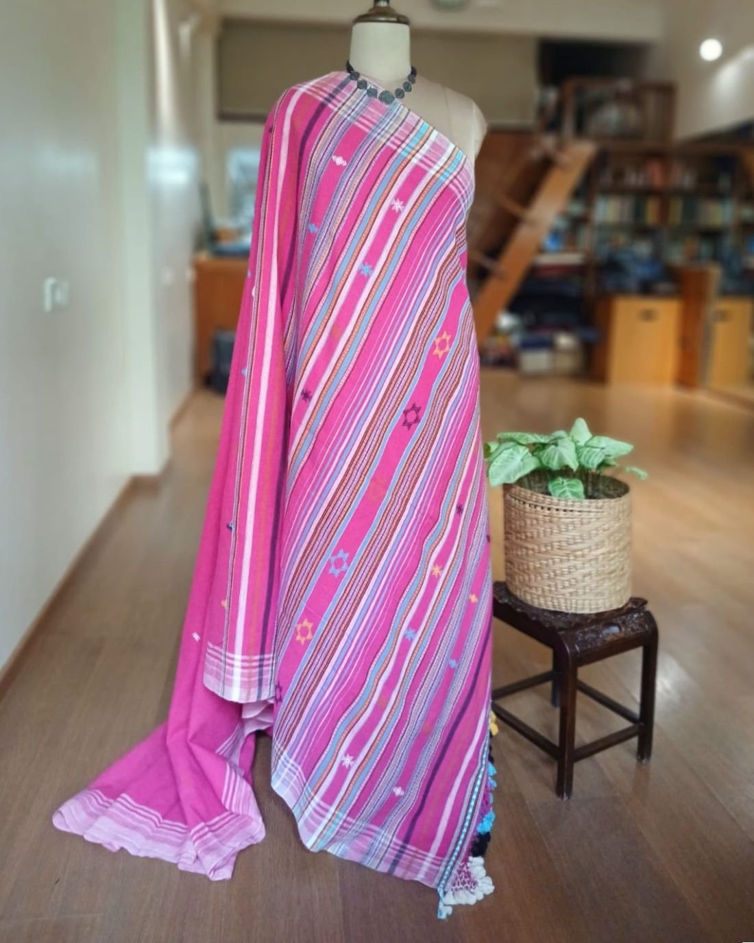 Bhujodi Saree Handwoven in Kala Cotton – (BHUJ0010) - Image 7