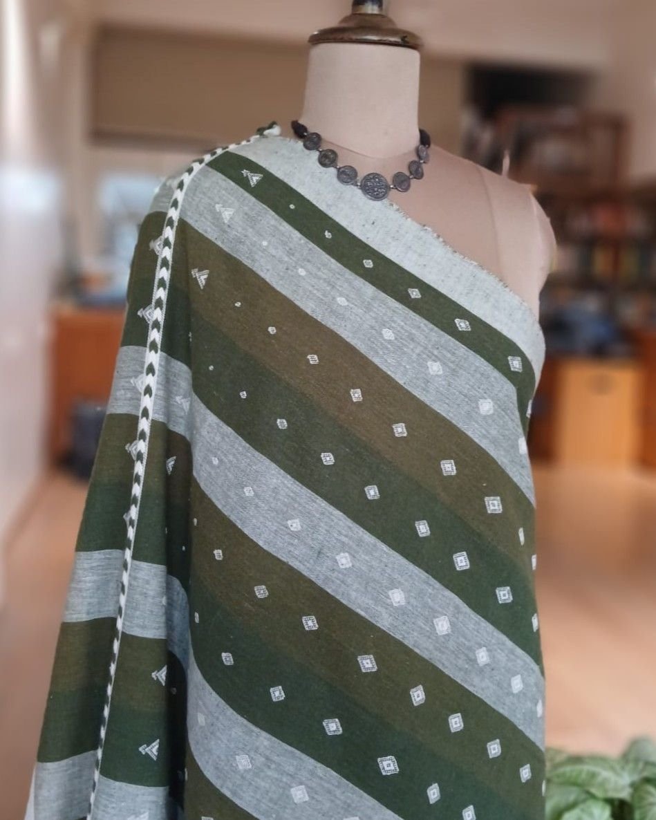 Bhujodi Saree Handwoven in Kala Cotton – (BHUJ0011) - Image 9