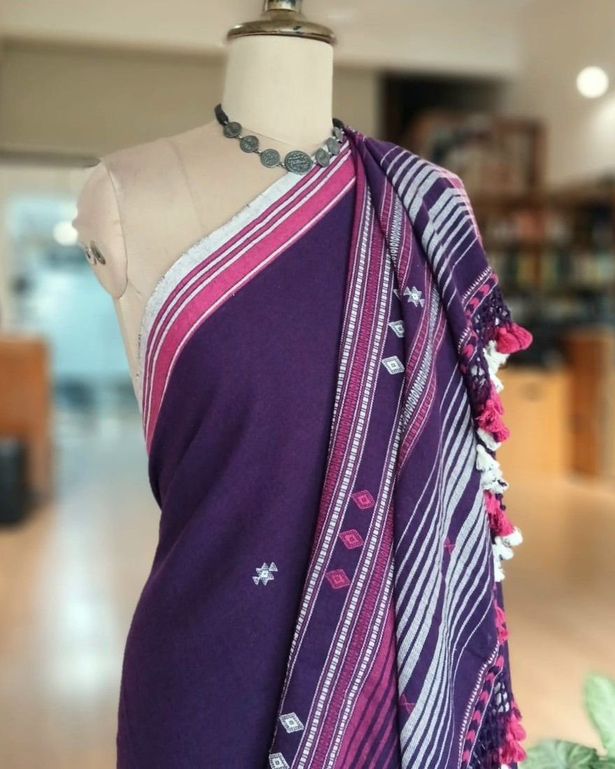 Bhujodi Saree Handwoven in Kala Cotton – (BHUJ0014) - Image 6