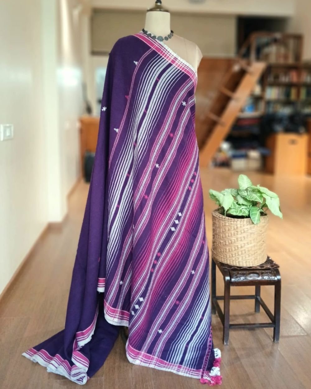 Bhujodi Saree Handwoven in Kala Cotton – (BHUJ0014) - Image 8