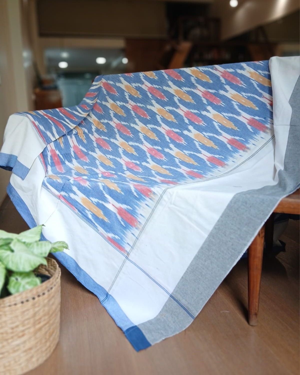 Ikat Cotton Double Bedsheet Set with Pillowcases – (BDST1049)