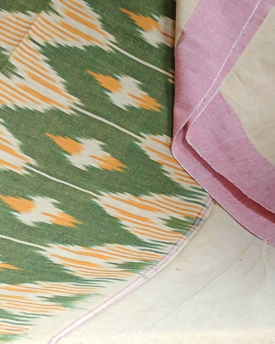 Ikat Cotton Double Bedsheet Set with Pillowcases – (BDST1041) - Image 2