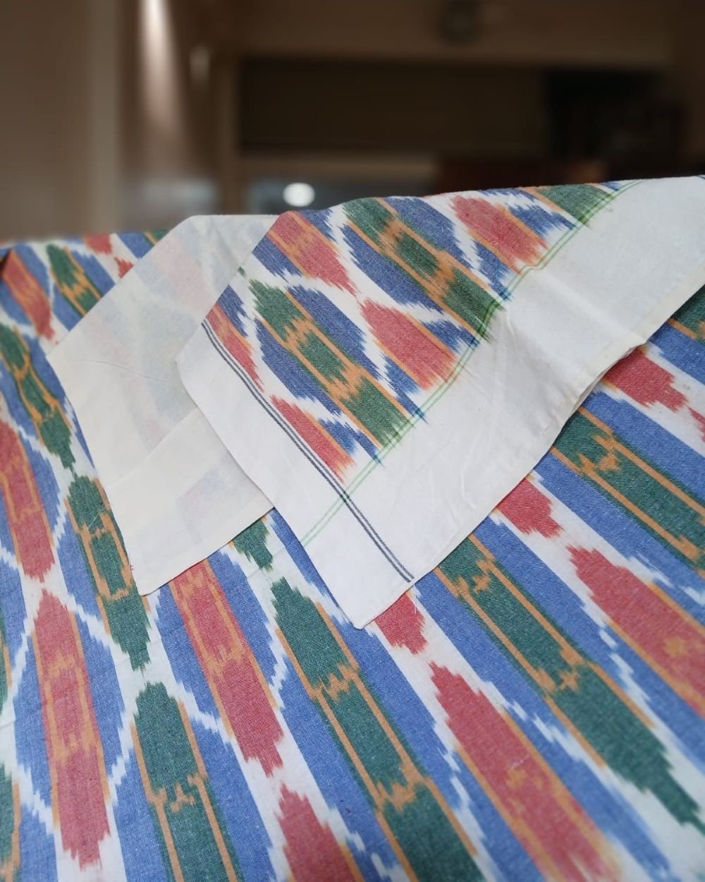 Ikat Cotton Double Bedsheet Set with Pillowcases – (BDST1047) - Image 3