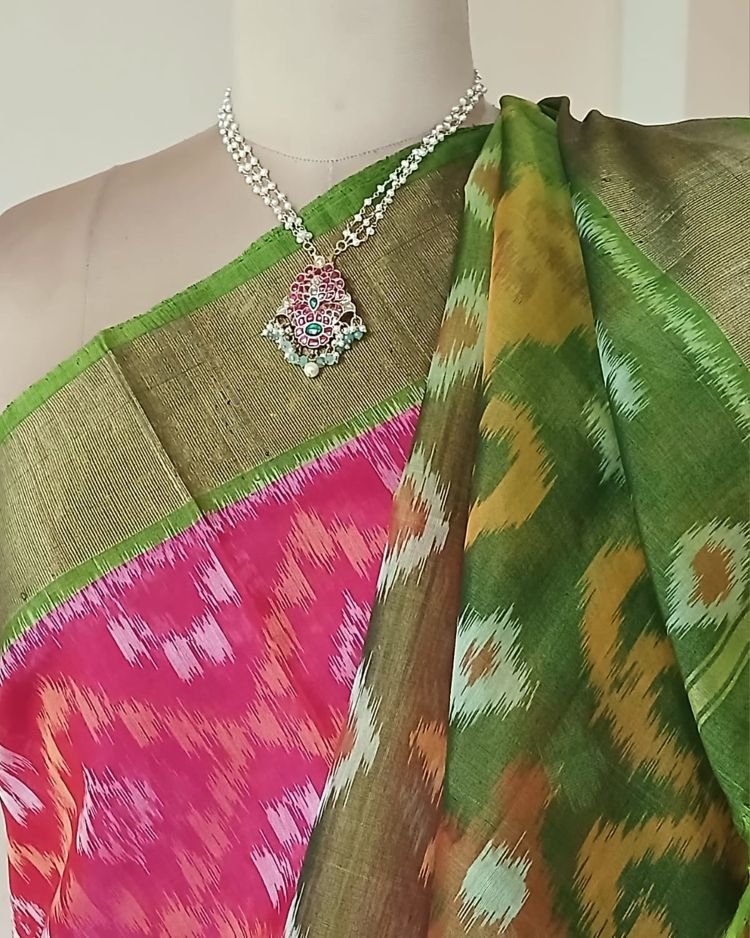 Handloom Single Ikat in Silk-Cotton Saree - (HSIS0009) - Image 6