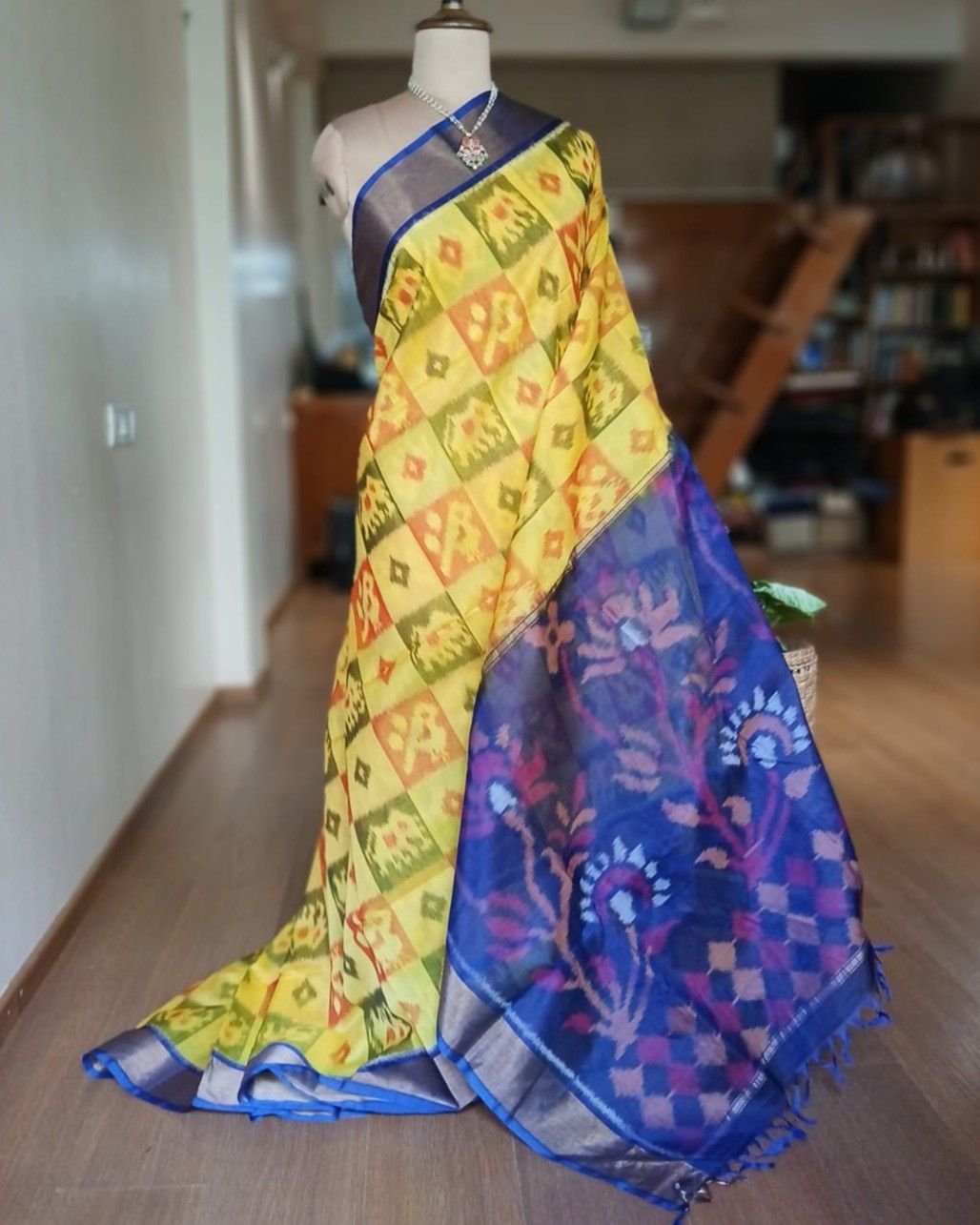 Handloom Single Ikat in Silk-Cotton Saree - (HSIS0015)