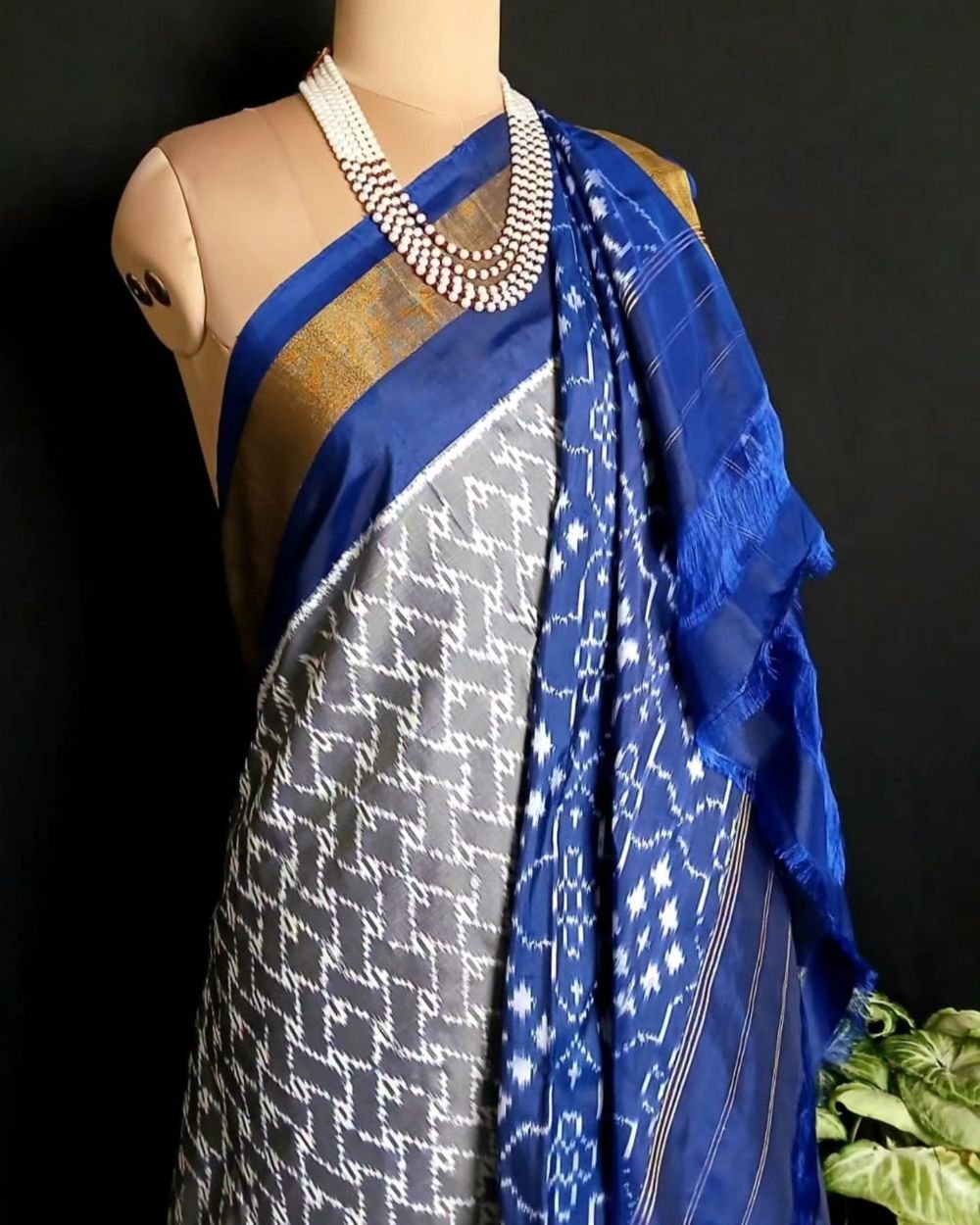 Classy Grey and Blue Single Ikat Silk Saree - (NZIS0002) - Image 7