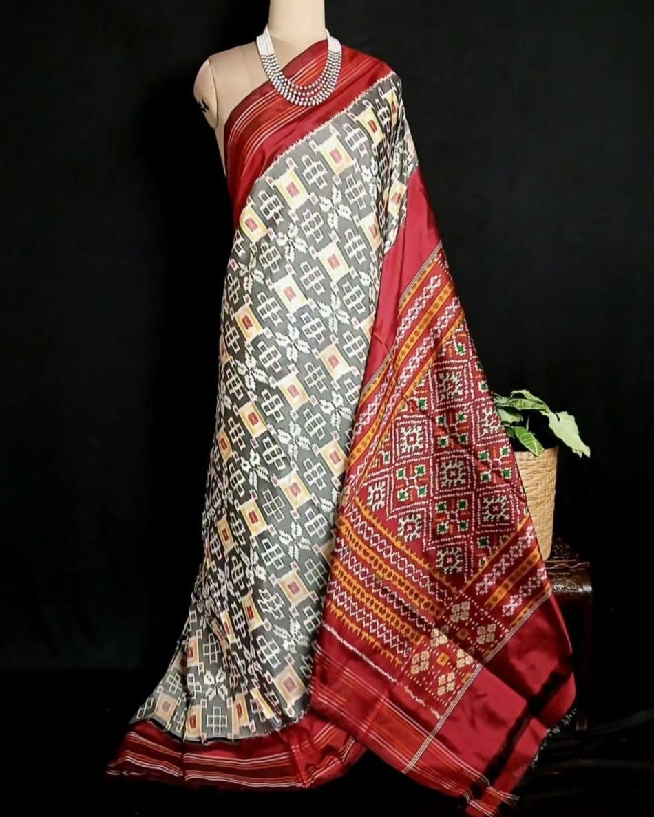 No-Zari Single Ikat Silk Saree - (NZIS0001)