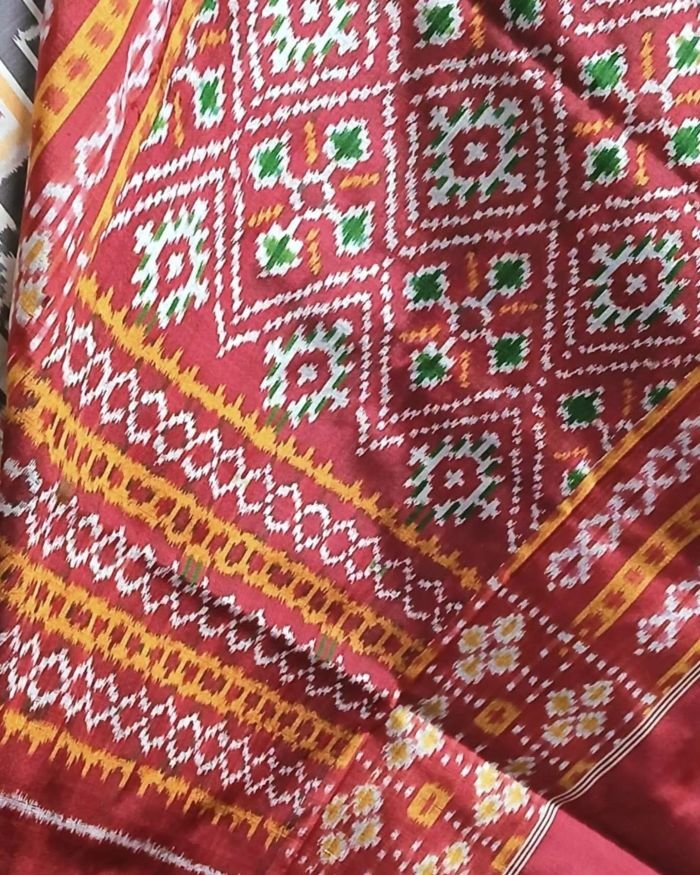 No-Zari Single Ikat Silk Saree - (NZIS0001) - Image 7