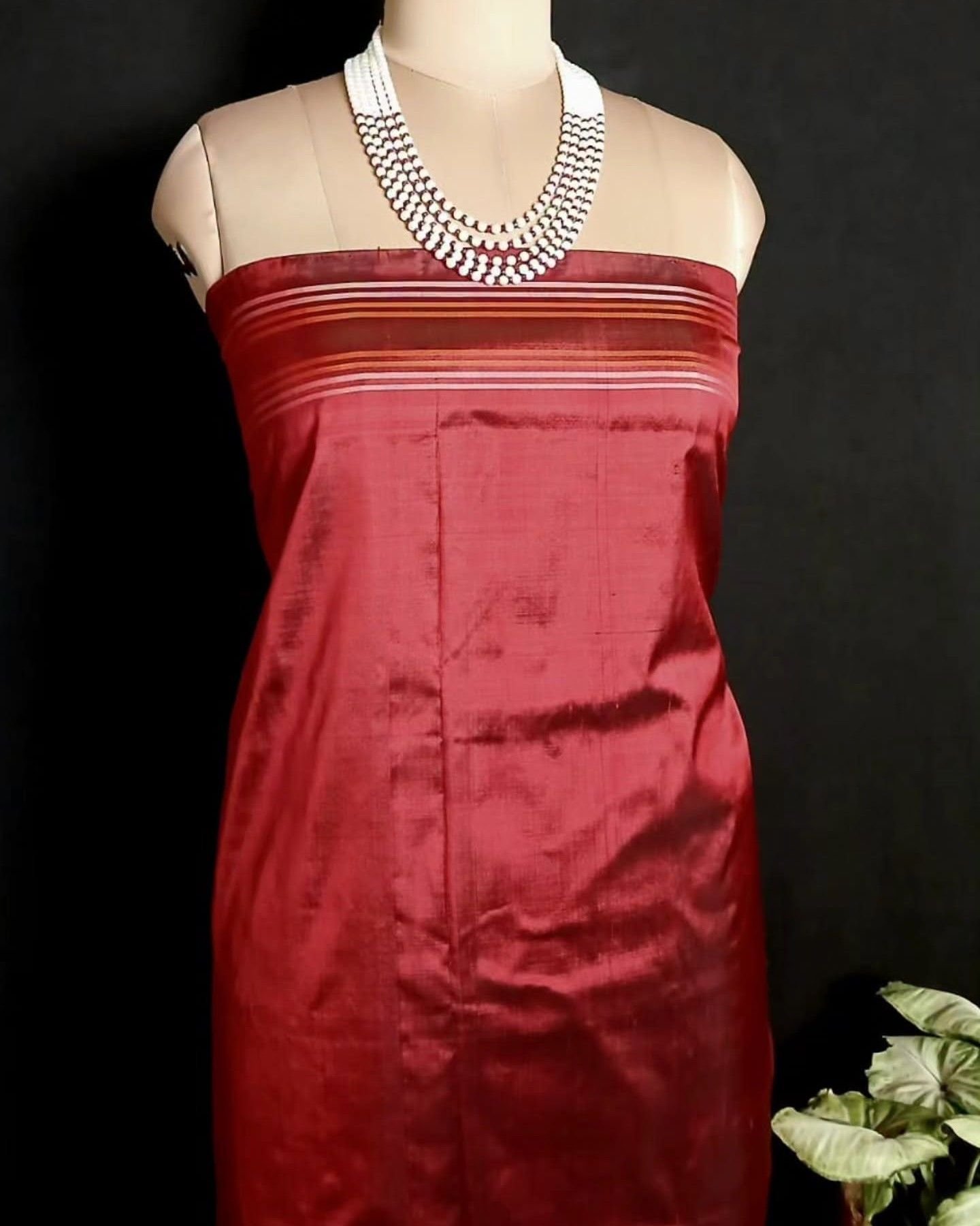 No-Zari Single Ikat Silk Saree - (NZIS0001) - Image 9