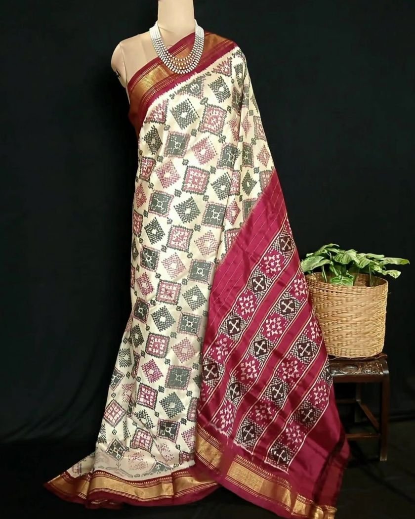 Ivory Coloured Single Ikat Silk Saree - (NZIS0004)