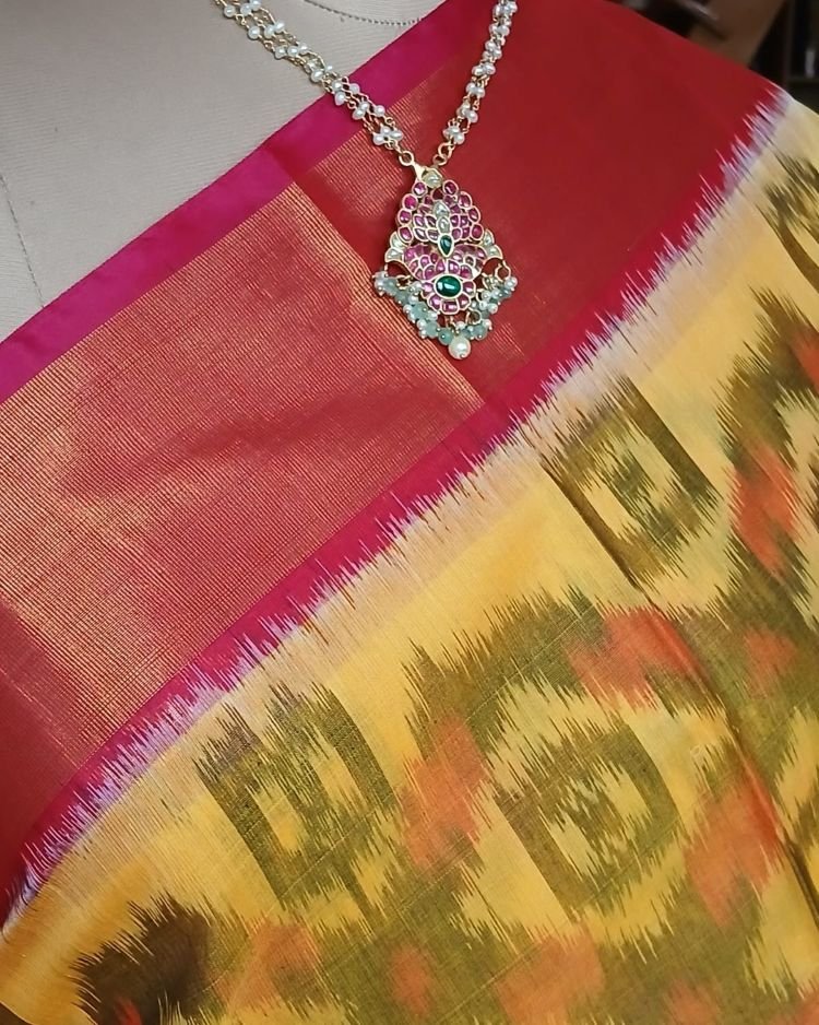 Handloom Single Ikat in Silk-Cotton Saree - (HSIS0003) - Image 3