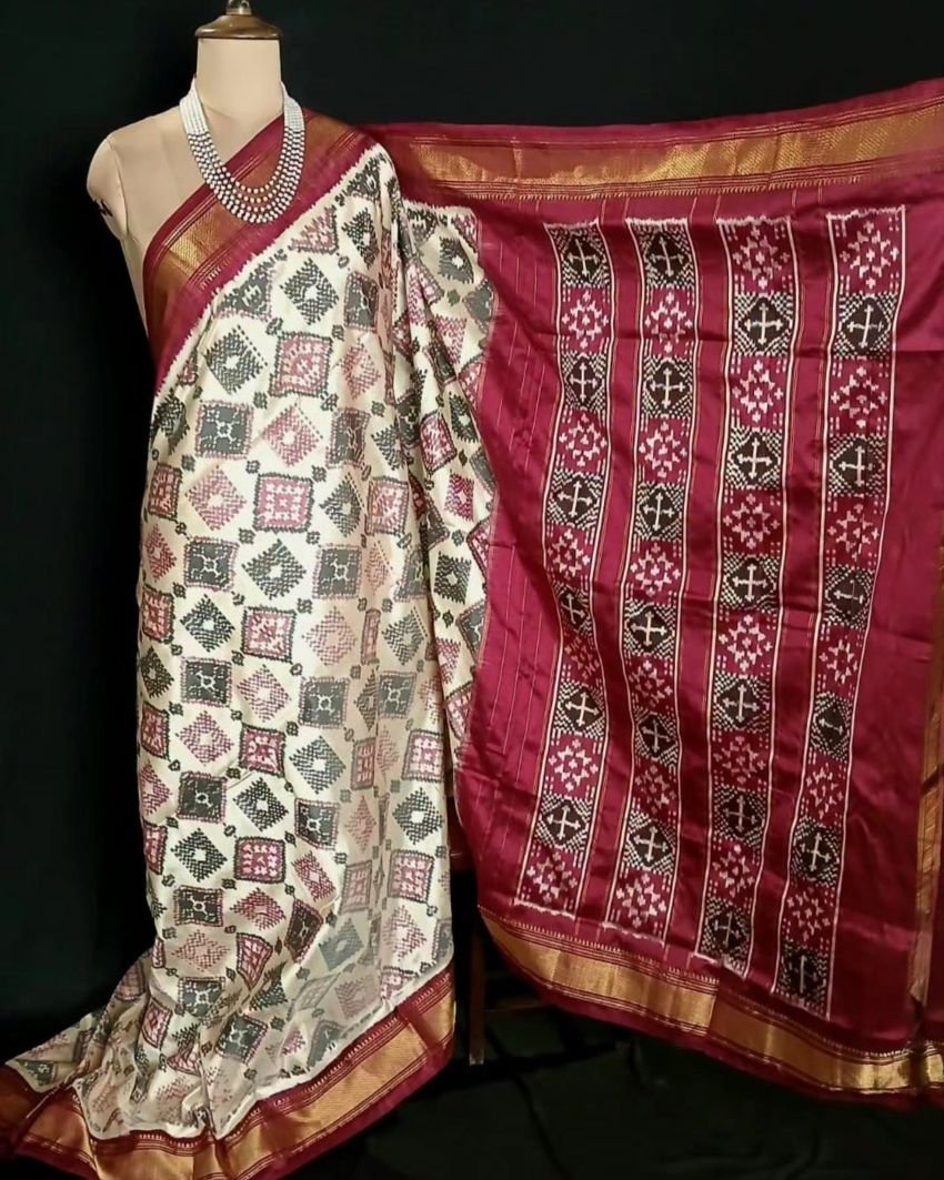Ivory Coloured Single Ikat Silk Saree - (NZIS0004) - Image 4