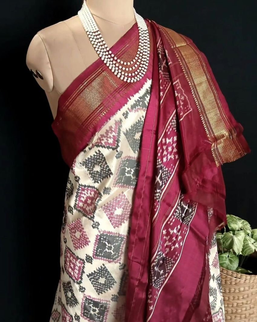 Ivory Coloured Single Ikat Silk Saree - (NZIS0004) - Image 7