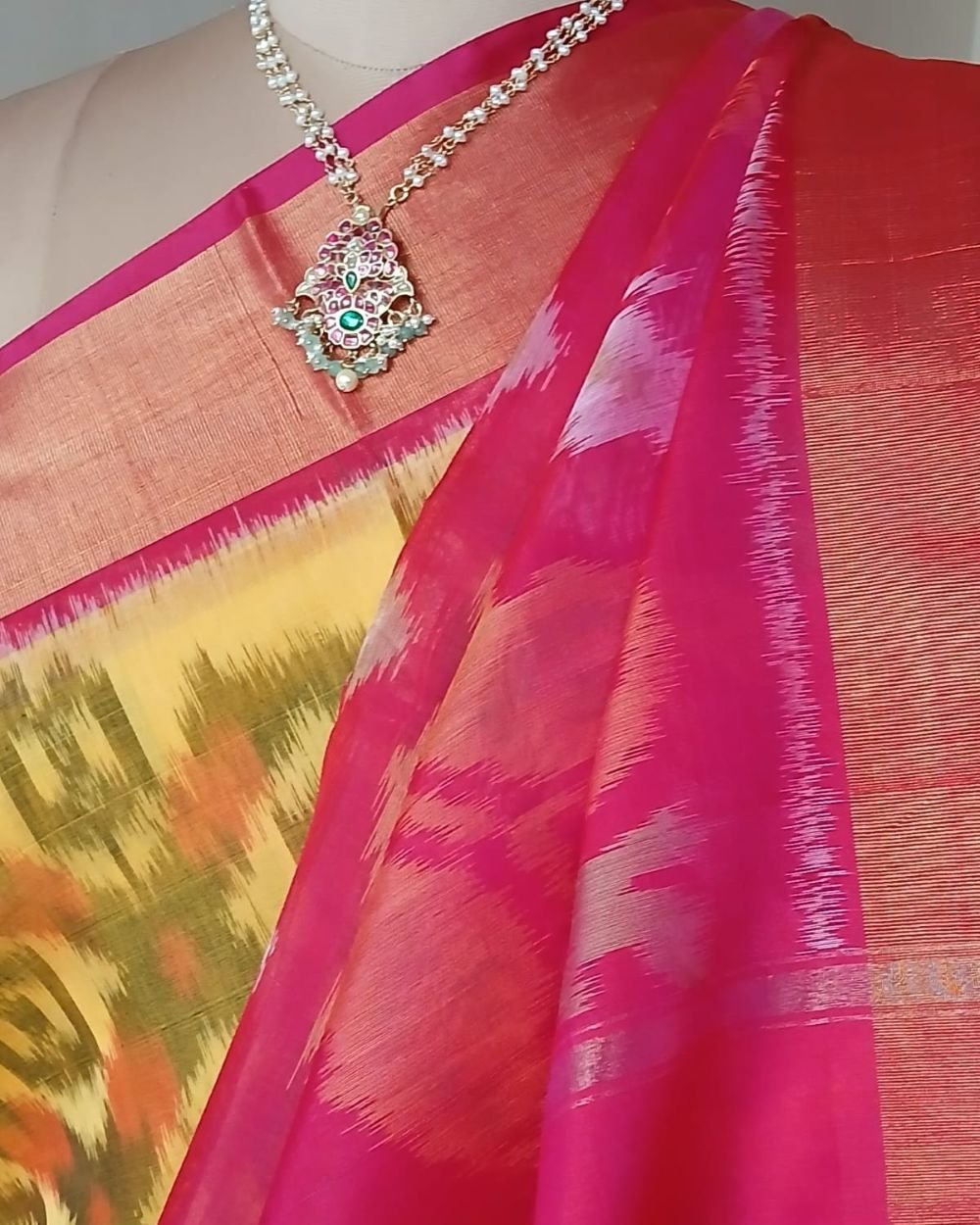 Handloom Single Ikat in Silk-Cotton Saree - (HSIS0003) - Image 8