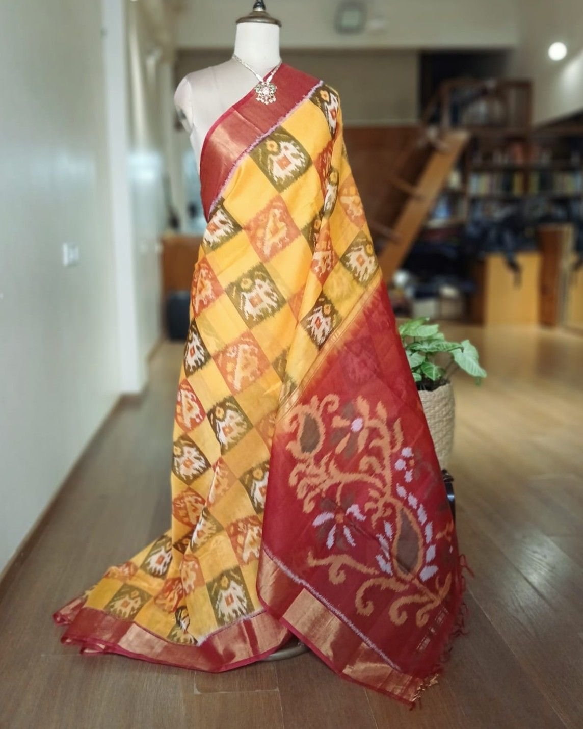Handloom Single Ikat in Silk-Cotton Saree - (HSIS0020)