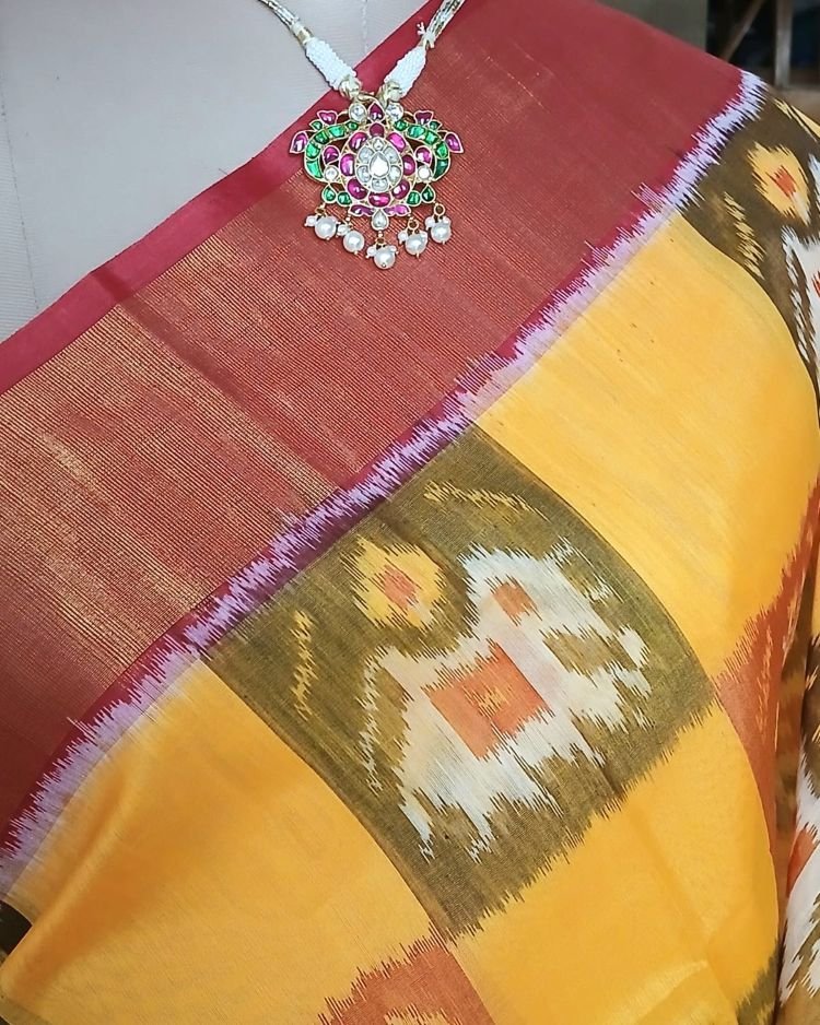Handloom Single Ikat in Silk-Cotton Saree - (HSIS0020) - Image 3