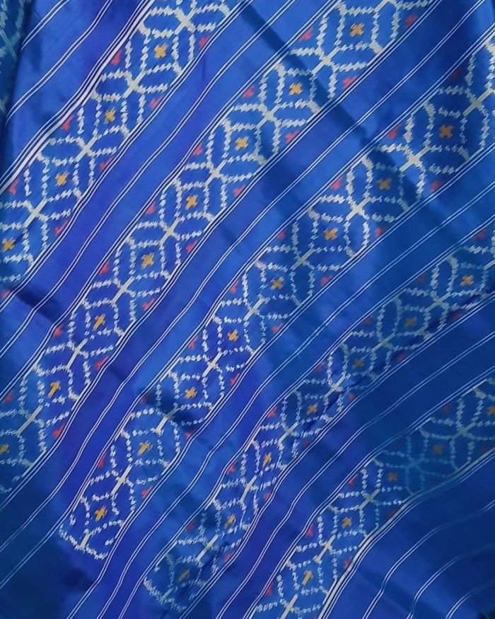 No-Zari Single Ikat Silk Saree in Blue - (NZIS0005) - Image 5