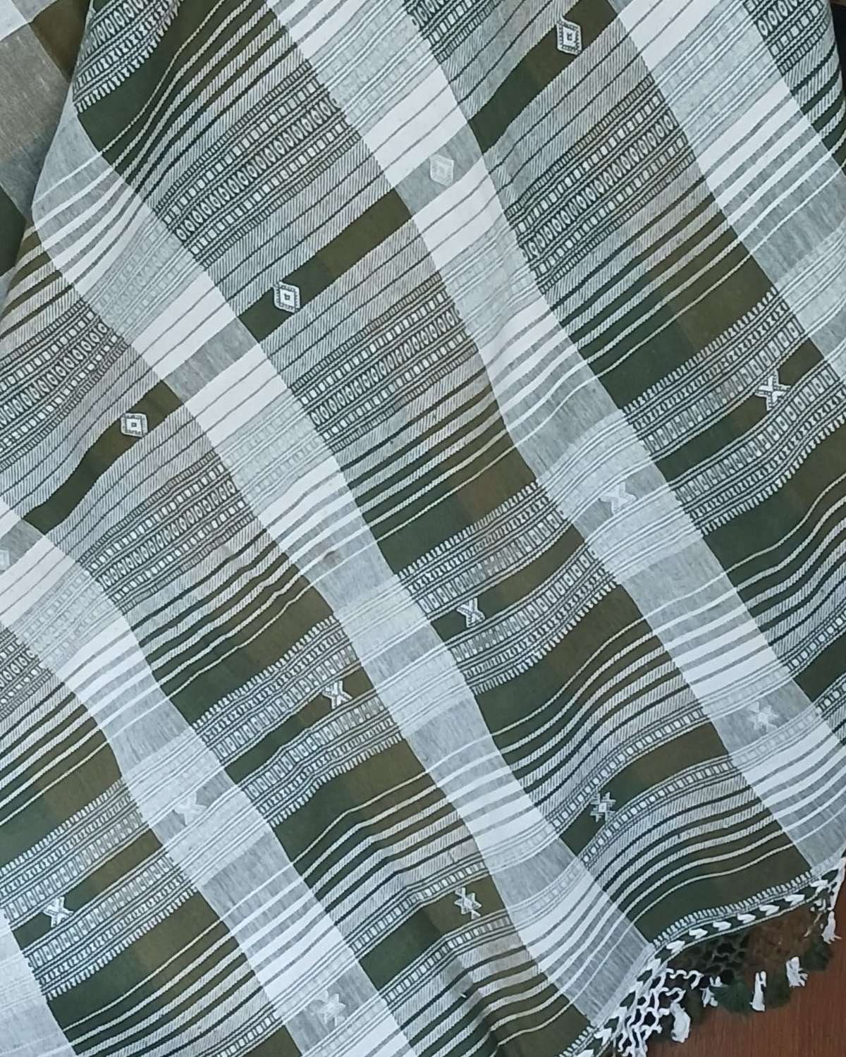 Bhujodi Saree Handwoven in Kala Cotton – (BHUJ0007) - Image 9