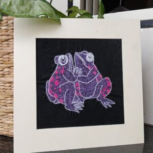 Kantha Embroidered Artwork Frogs – (ARTW1032)