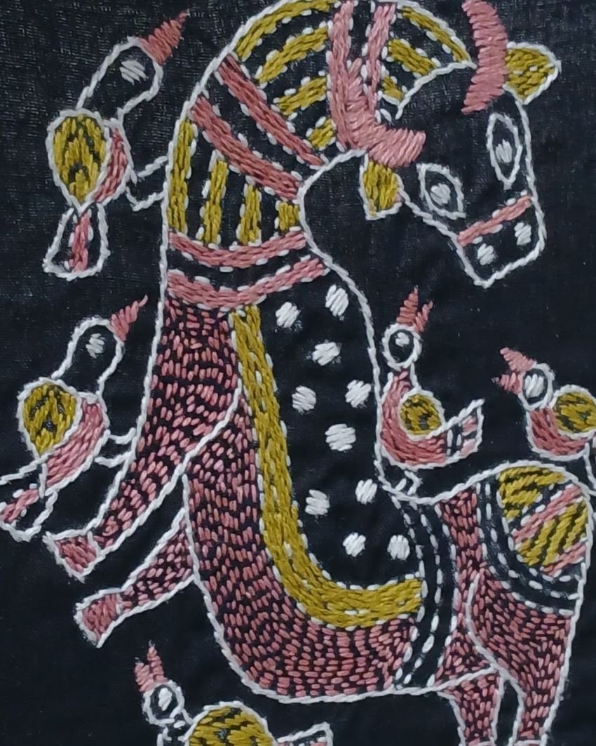 Kantha Embroidered Artwork Cow – (ARTW1039) - Image 2