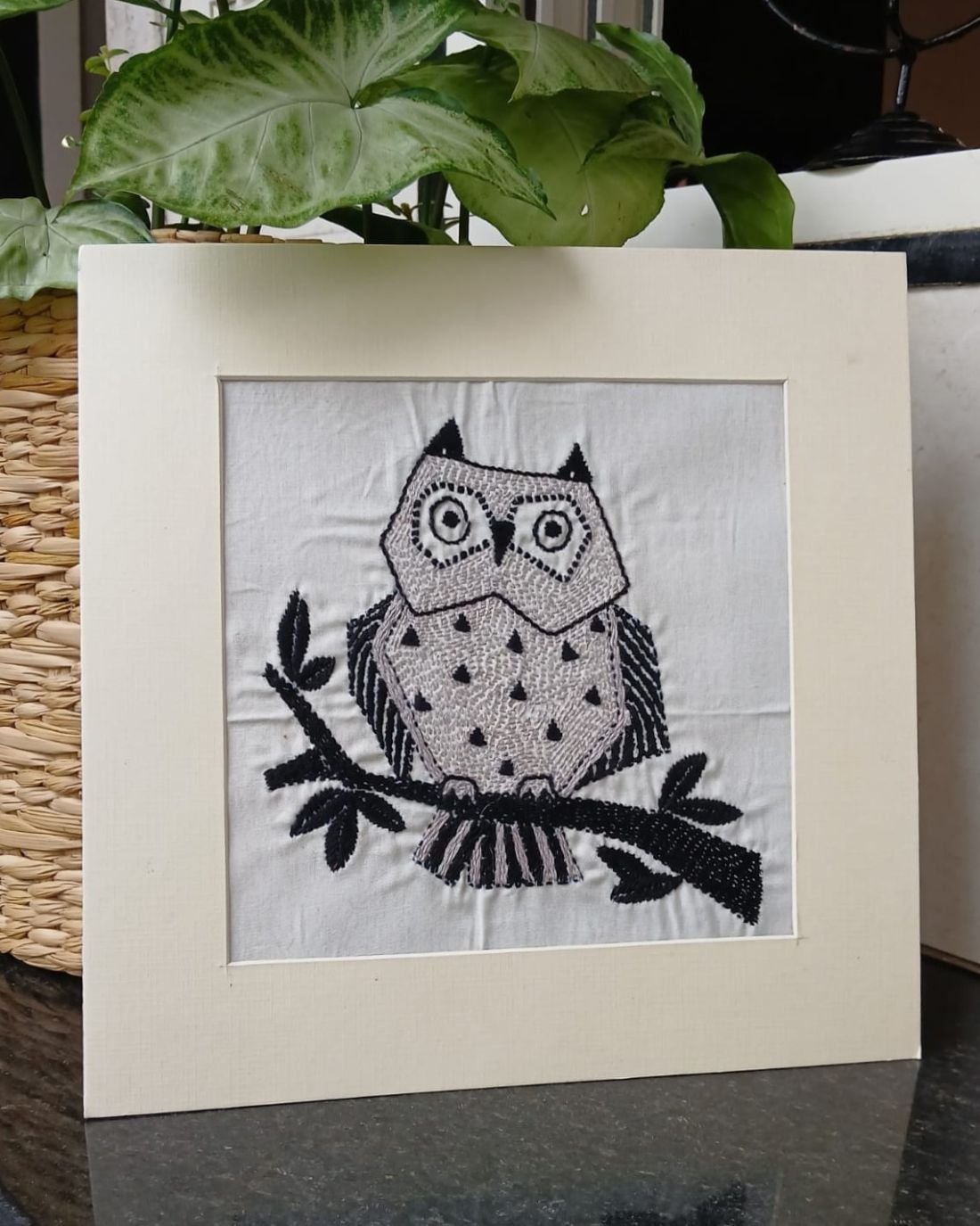 Kantha Embroidered Artwork Owl – (ARTW1033)