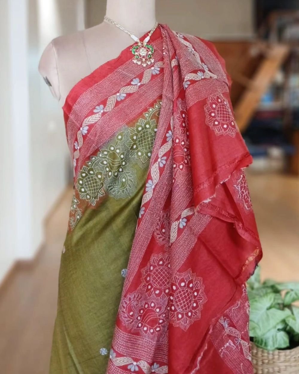 Kantha Embroidery from Santiniketan on Tussar Silk Saree - (TSKS0008) - Image 6