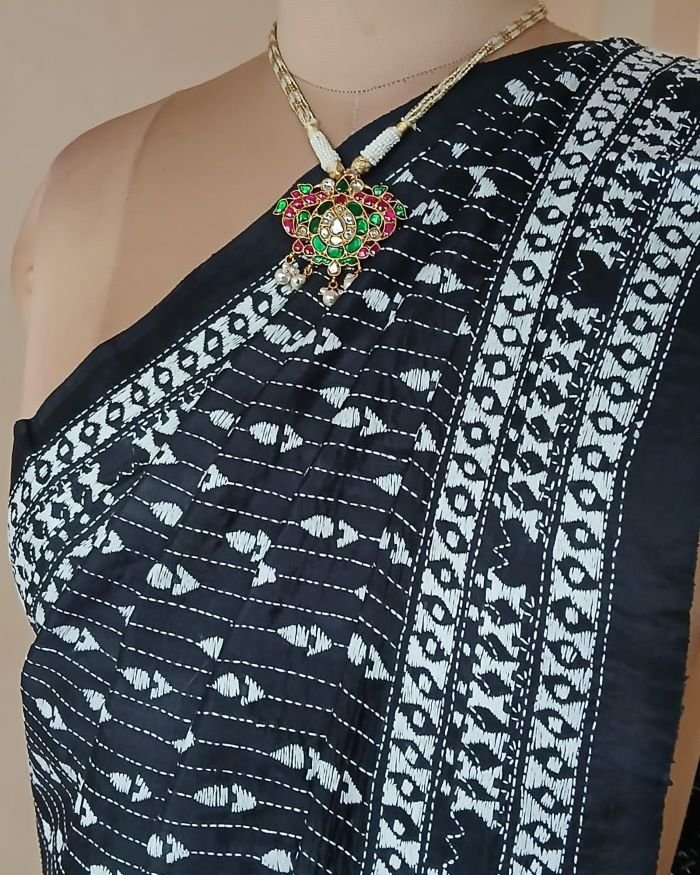 Hand Embroidered Santiniketan Kantha Saree in Pure Bisnupuri Silk - (SNBK0002) - Image 10