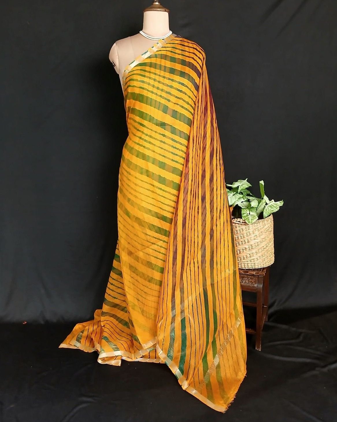 Hand tie-dye Leheriya on Kota Silk (HTKS1015) - Image 2
