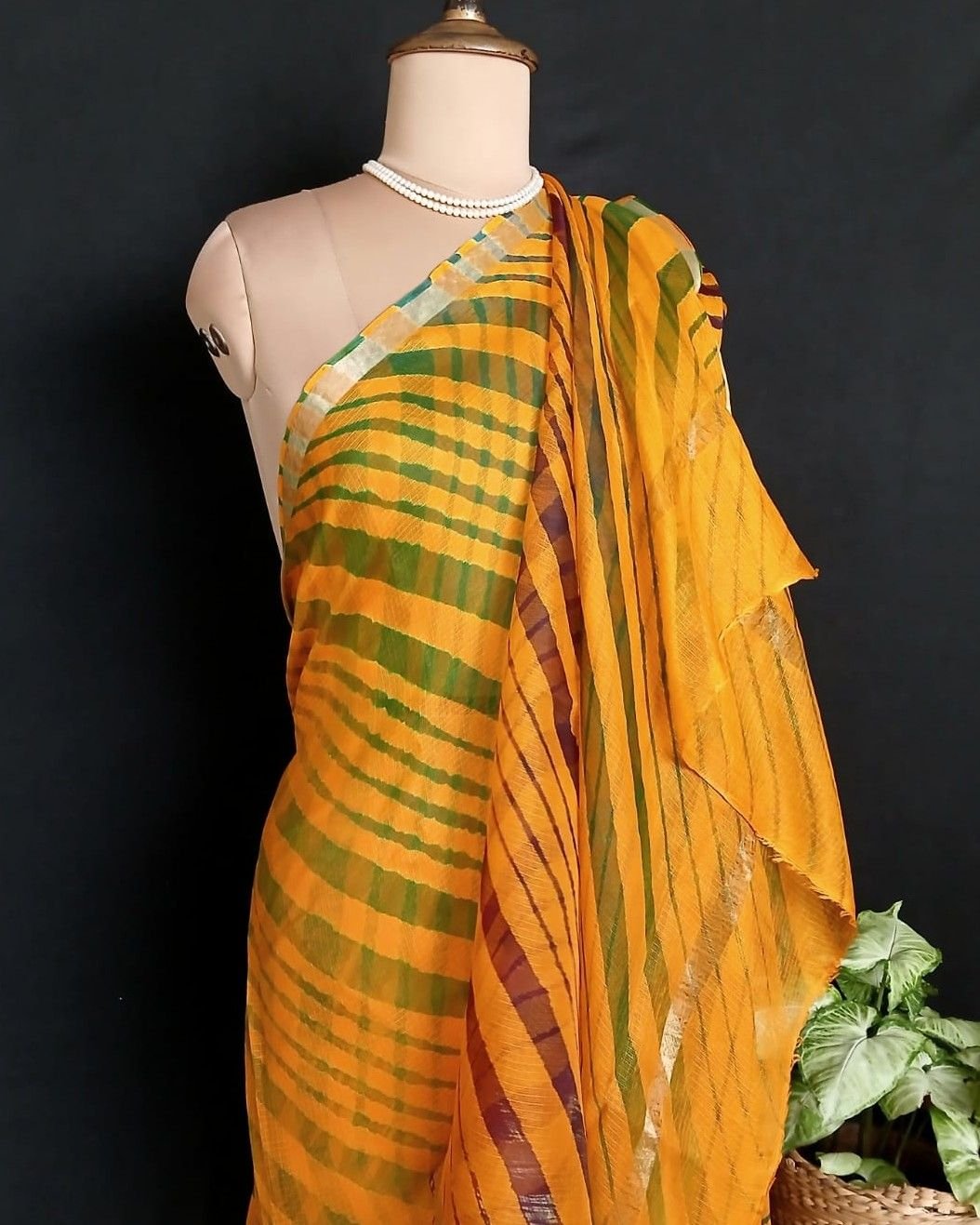 Hand tie-dye Leheriya on Kota Silk (HTKS1015)
